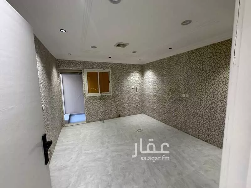 فيلا للبيع في شارع رقم 38 ، حي العزيزية ، الرياض ، منطقة الرياض 1 صورة
