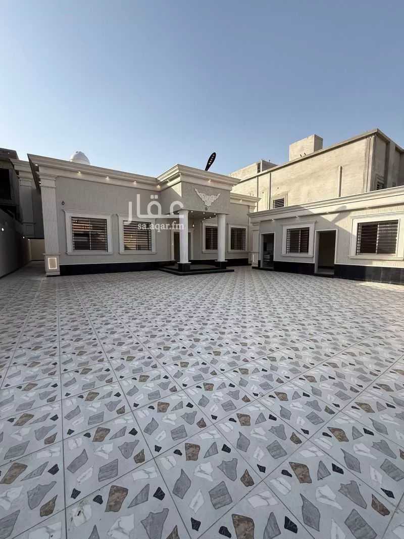 دور للبيع في شارع 92 الزين, حي الزين, مدينة ابها, منطقة عسير 1 صورة