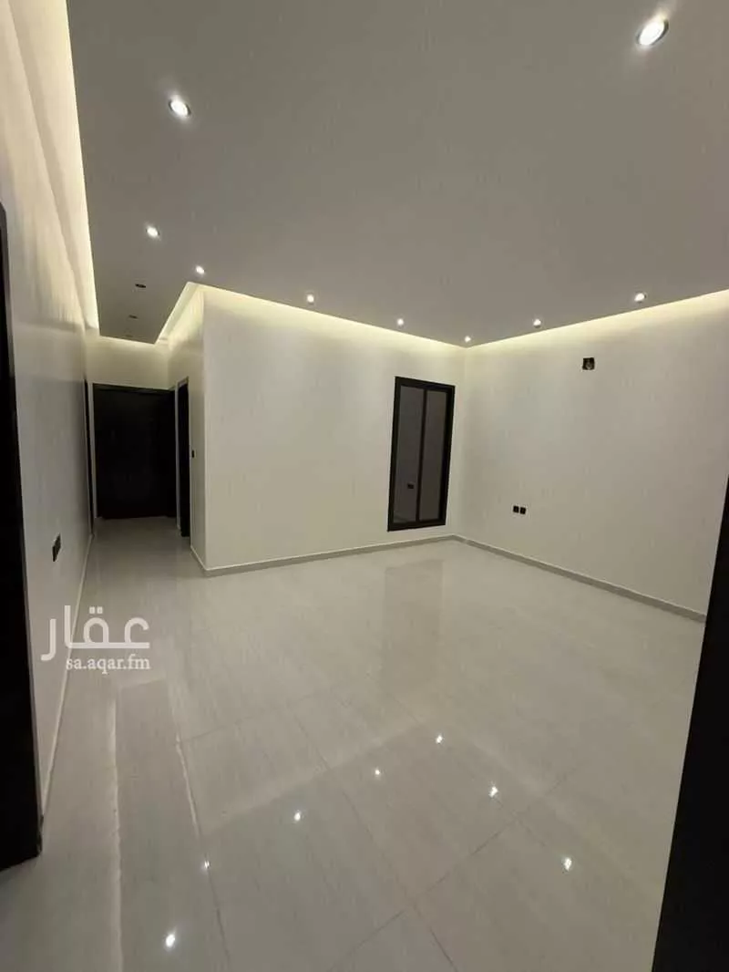 فيلا للبيع في شارع جنادة بن تميم, حي النسيم الغربي, مدينة الرياض, منطقة الرياض 1 صورة