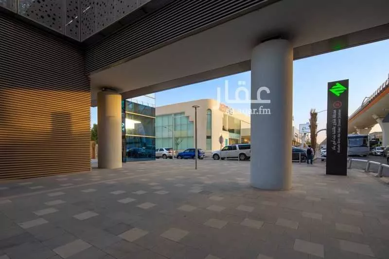 محل للإيجار في شارع المدينه المنوره ، حي ظهرة البديعة ، الرياض ، منطقة الرياض 1 صورة