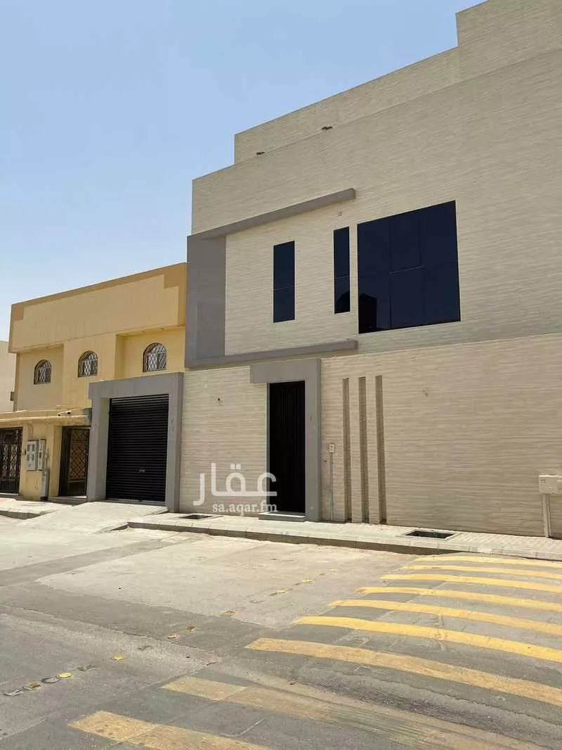فيلا للبيع في شارع أبي الفرج العكبري, حي الشرفية, مدينة الرياض, منطقة الرياض 1 صورة