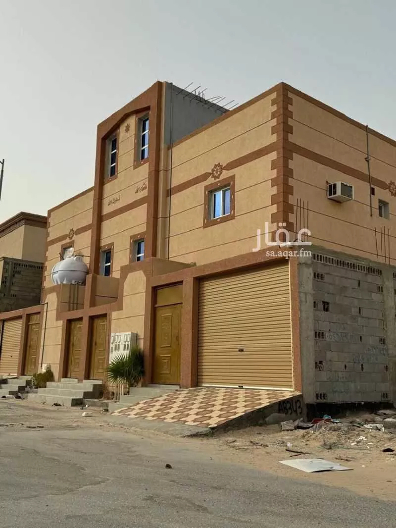 عمارة للبيع في شارع 5798317, حي ضاحية الامير سلطان الشمالية, مدينة العيون, المنطقة الشرقية 1 صورة