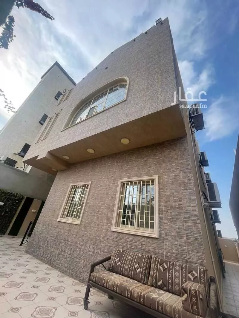 فيلا للبيع في شارع سرية عكاشة محصن , حي النور, مدينة جدة, منطقة مكة المكرمة 1 صورة