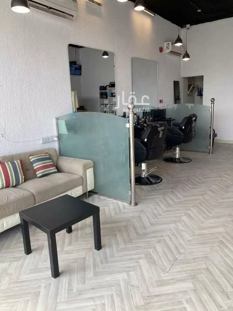 محل للبيع في الرياض ، حي ظهرة لبن ، منطقة الرياض 1 صورة