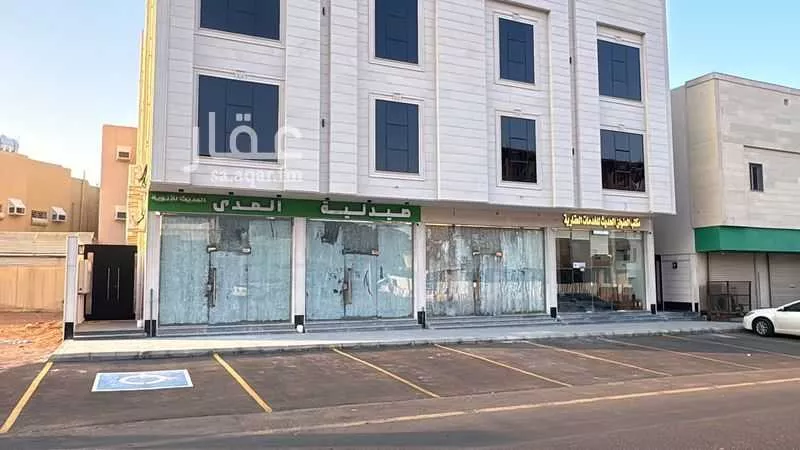 محل للإيجار في شارع ثابت بن يسار, حي السلام, مدينة المدينه المنوره, منطقة المدينة المنورة 1 صورة