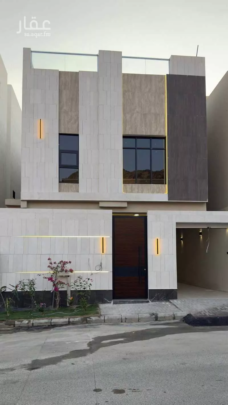 فيلا للبيع في شارع السحاري, حي المقام, مدينة مكة المكرمة, منطقة مكة المكرمة 1 صورة