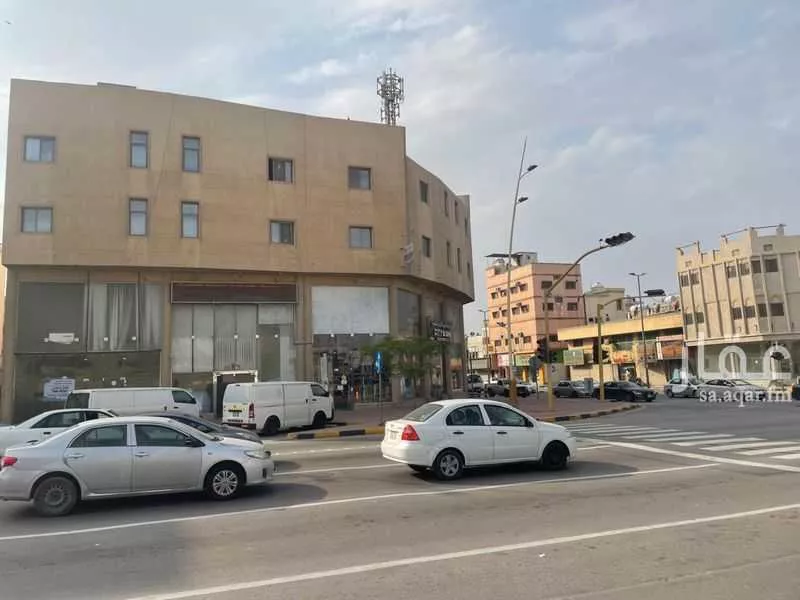 عمارة للبيع في شارع الثامن عشر ، حي البادية ، الدمام ، الدمام 1 صورة