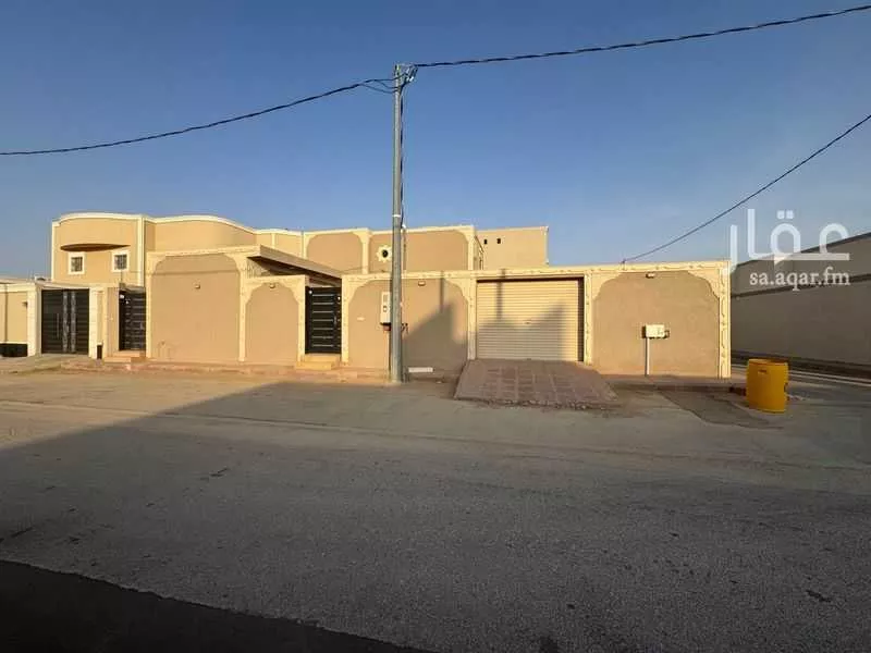 فيلا للإيجار في شارع داود ابن جرجيس, حي الأمير سلطان بن عبدالعزيز, مدينة المجمعه, منطقة الرياض 1 صورة