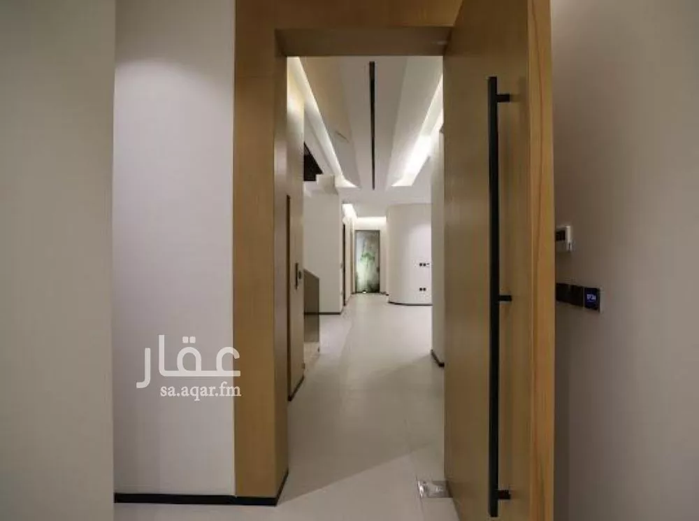 فيلا للبيع في شارع أبي رشيد بن غانم, حي العارض, مدينة الرياض, منطقة الرياض 1 صورة