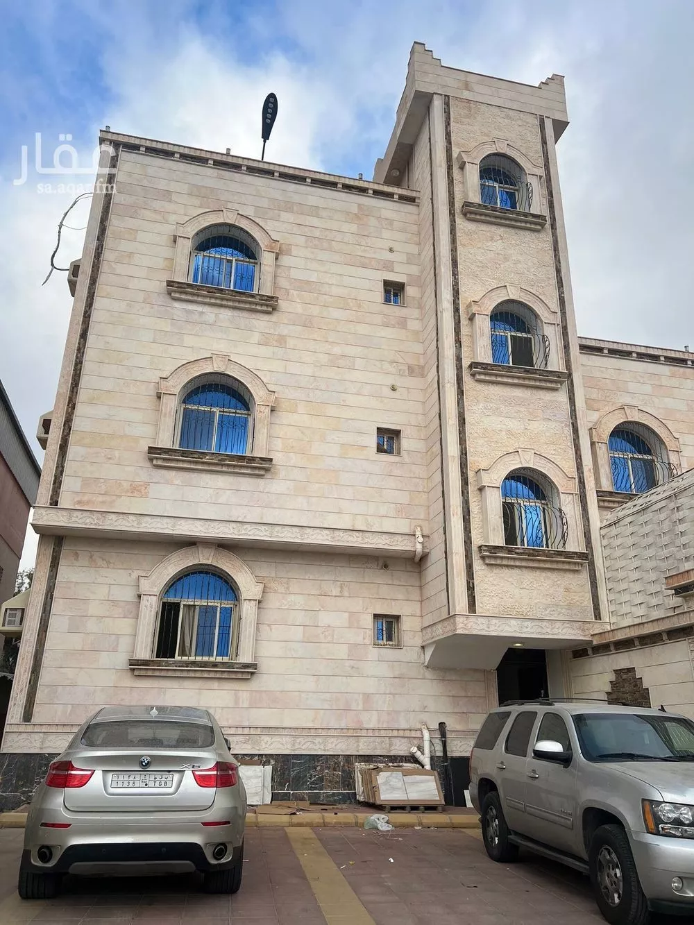 شقة للإيجار في شارع 3768105, حي الرائد, مدينة بلجرشى, منطقة الباحة 1 صورة