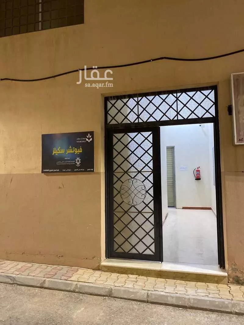 شقة للإيجار في شارع الضلعية, حي وسط المدينة, مدينة عنيزة, منطقة القصيم 1 صورة