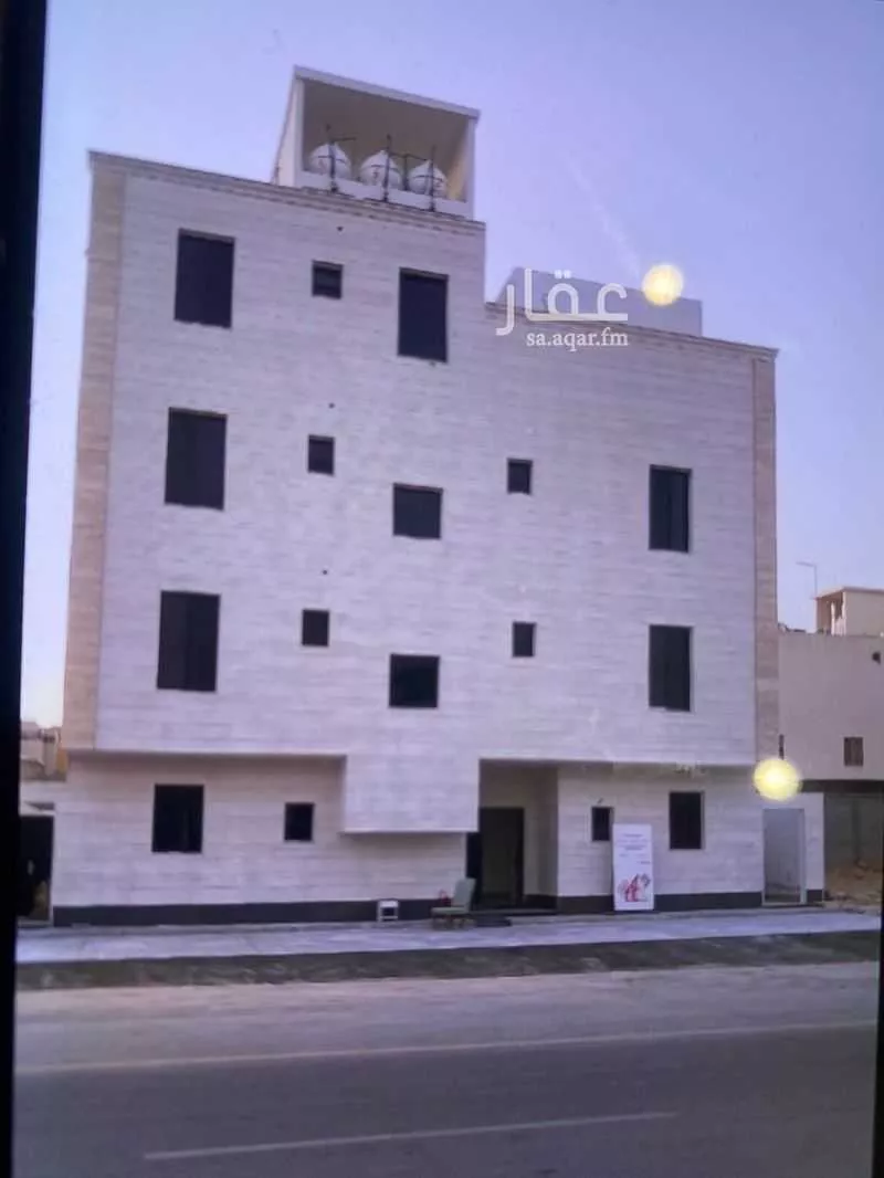 عمارة للبيع في شارع أبي عروة, حي المهدية, مدينة الرياض, منطقة الرياض 1 صورة