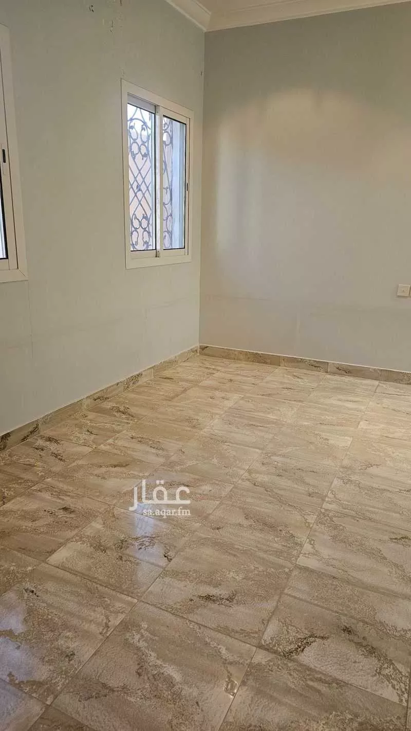 فيلا للبيع في شارع سفيان بن قيس, حي الزهور, مدينة القويعيه, منطقة الرياض 1 صورة