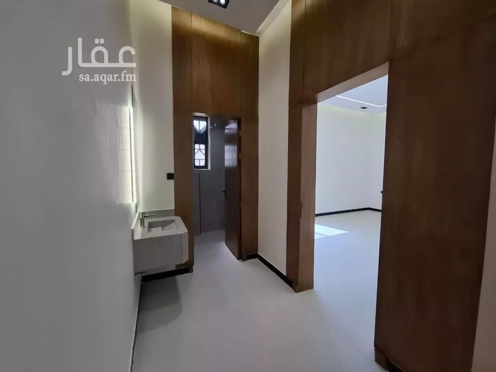 دور للبيع في شارع رقم 133, حي الجنادرية, مدينة الرياض, منطقة الرياض 1 صورة