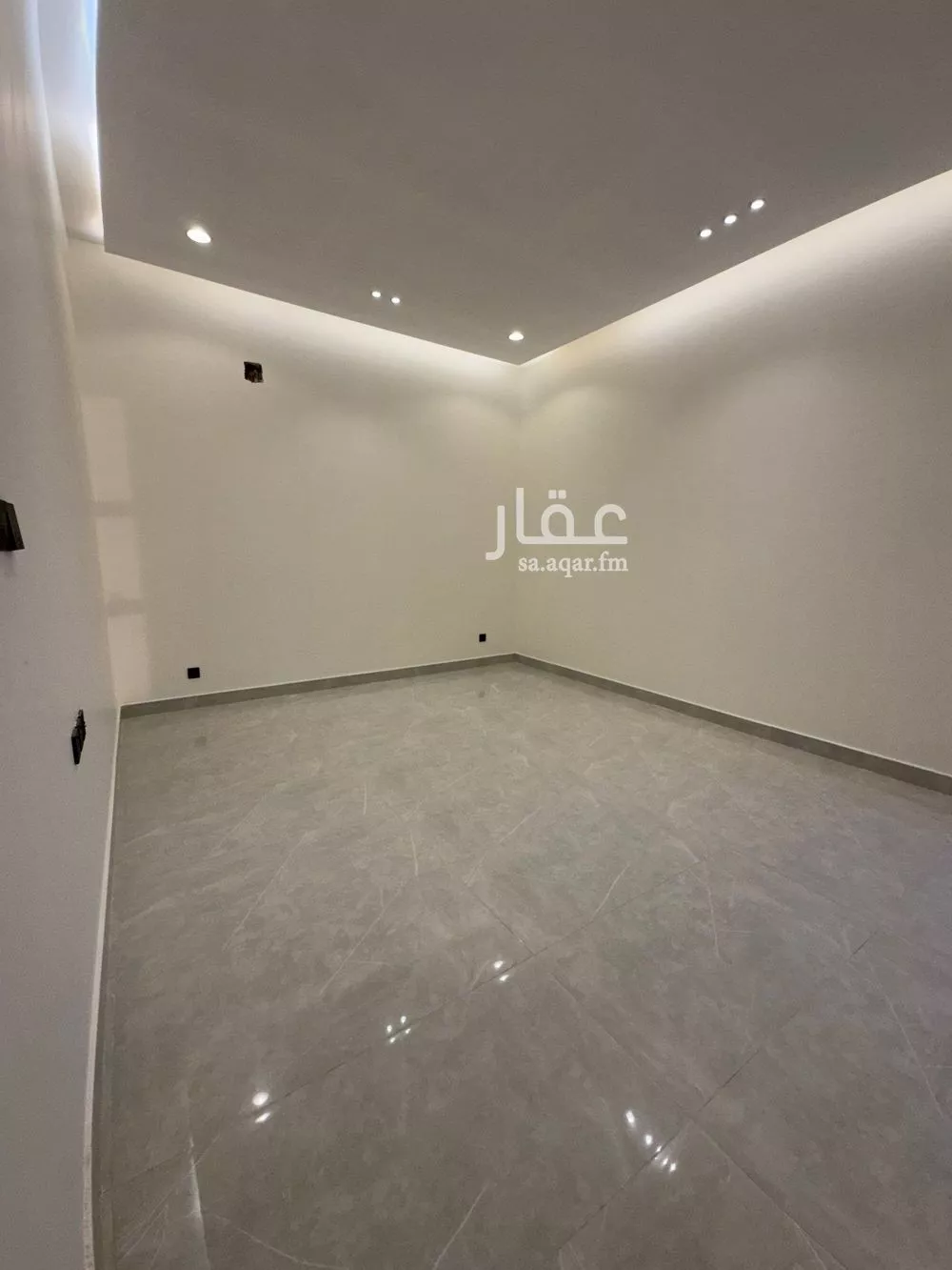دور للبيع في شارع رقم 194, حي الجنادرية, مدينة الرياض, منطقة الرياض 1 صورة