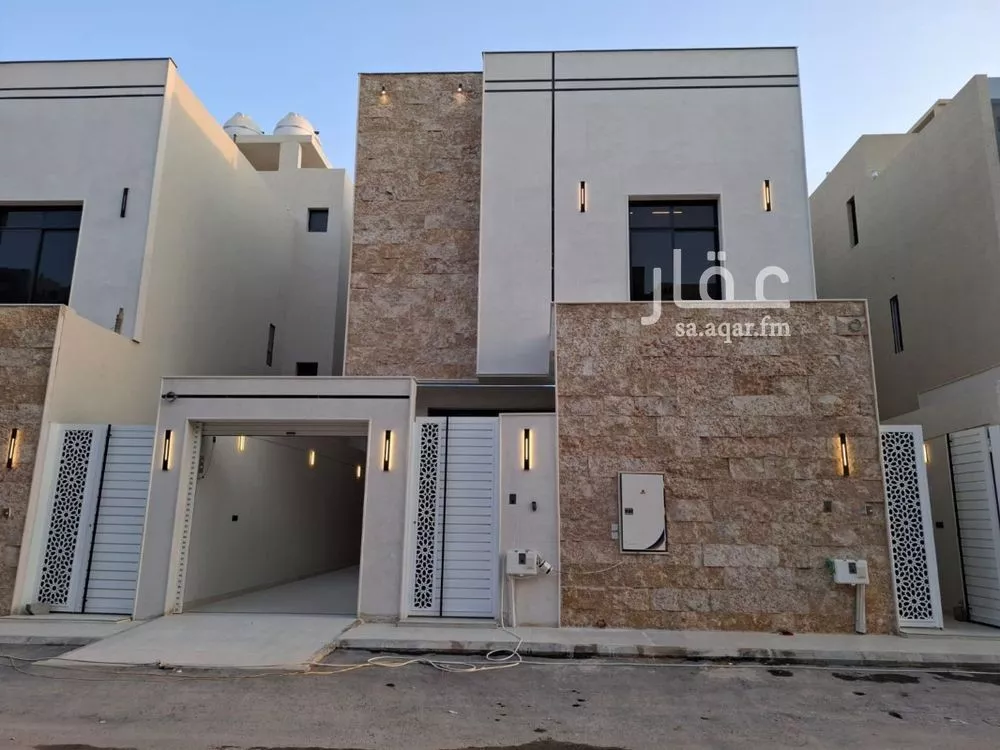 فيلا للبيع في شارع الميدان بن صخر, حي الرمال, مدينة الرياض, منطقة الرياض 1 صورة