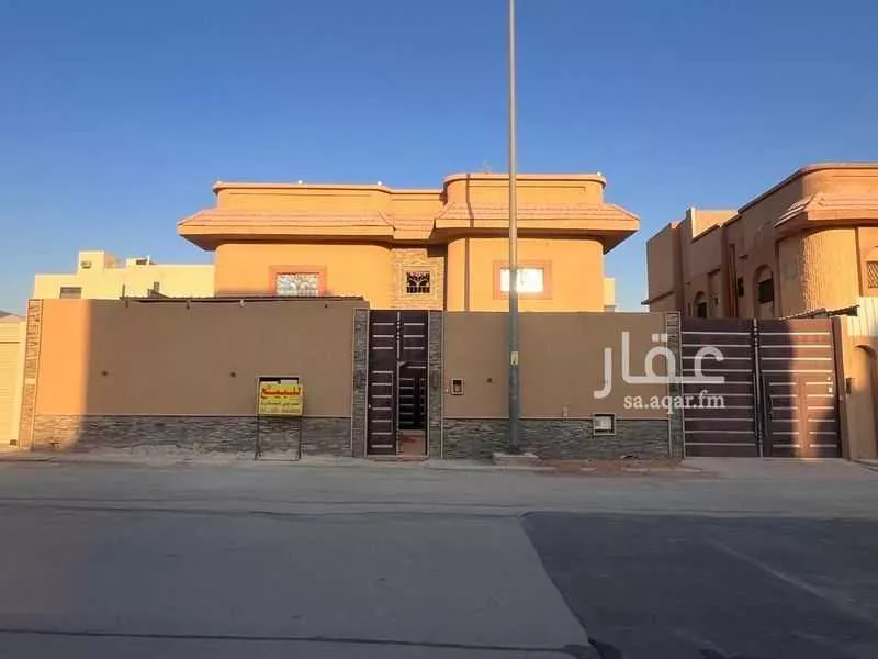 فيلا للبيع في شارع عبدالرحمن التلمساني, حي عرقة, مدينة الرياض, منطقة الرياض 1 صورة