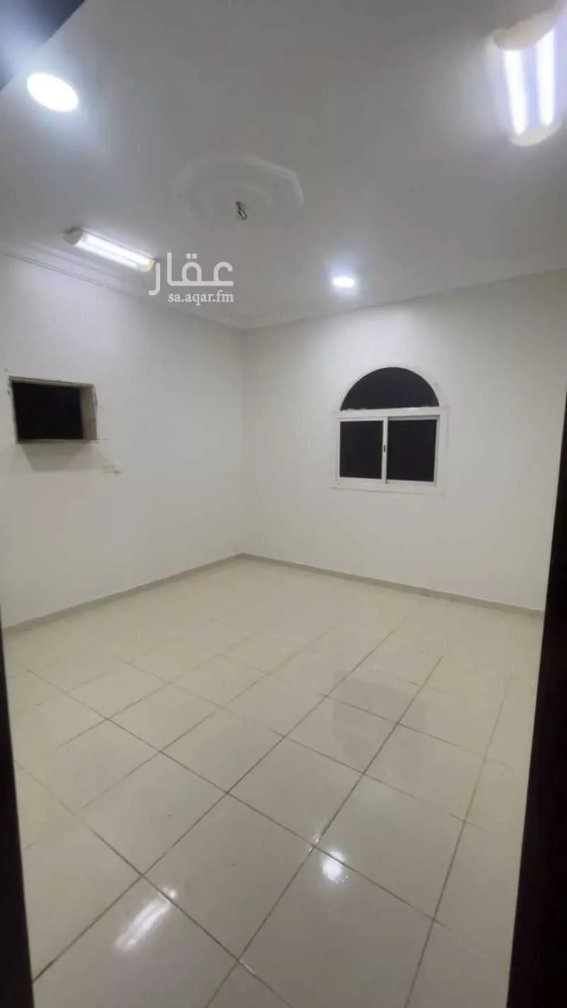 شقة للبيع في شارع محمد بن احمد الرافقي ، حي السكة الحديد ، المدينة المنورة ، منطقة المدينة المنورة 1 صورة