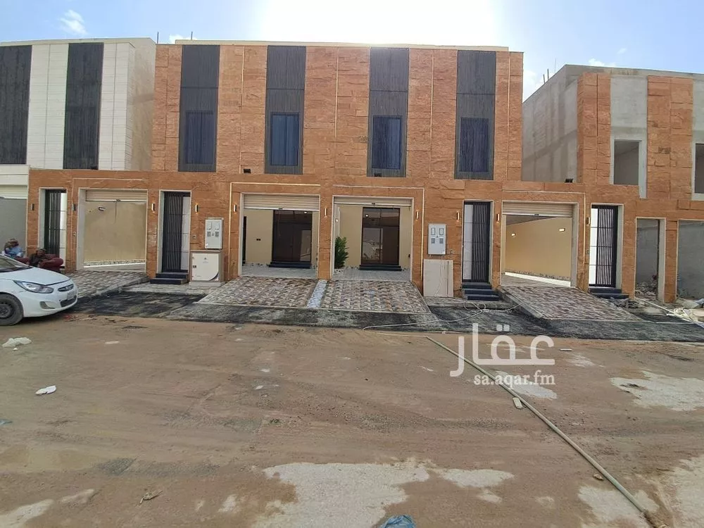 فيلا للبيع في شارع محمد بن القيسي, حي طويق, مدينة الرياض, منطقة الرياض 1 صورة
