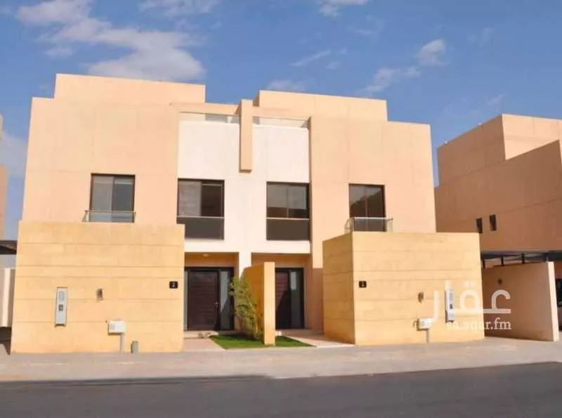 فيلا للبيع في شارع العاصمة 43, حي العاصمة, مدينة الدرعية, منطقة الرياض 1 صورة