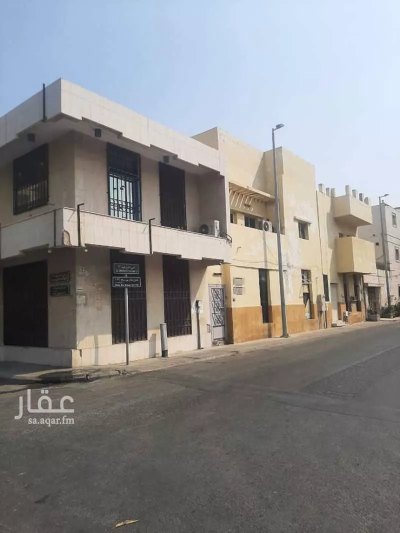 فيلا للبيع في شارع بلال ابن رباح, حي الشرفية, مدينة جدة, منطقة مكة المكرمة 1 صورة