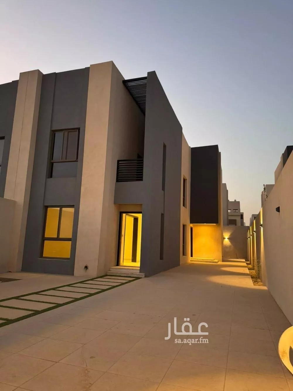 فيلا للإيجار في شارع ابي المكارم بن مفرج, حي عكاظ, مدينة الرياض, منطقة الرياض 1 صورة