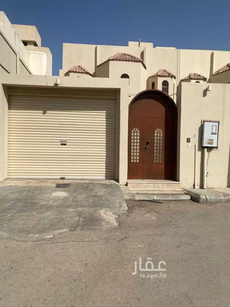 فيلا للبيع في شارع ابن رشيف, حي طويق, مدينة الخرج, منطقة الرياض 1 صورة