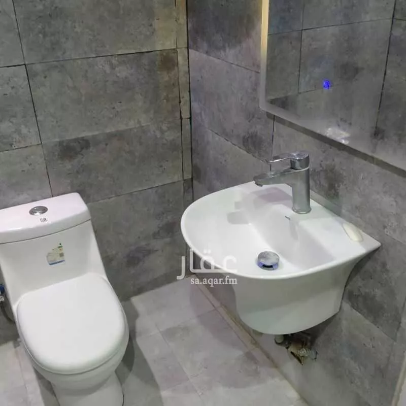 شقة للإيجار في شارع حسن الشوري, حي الصناعية, مدينة الرياض, منطقة الرياض 1 صورة