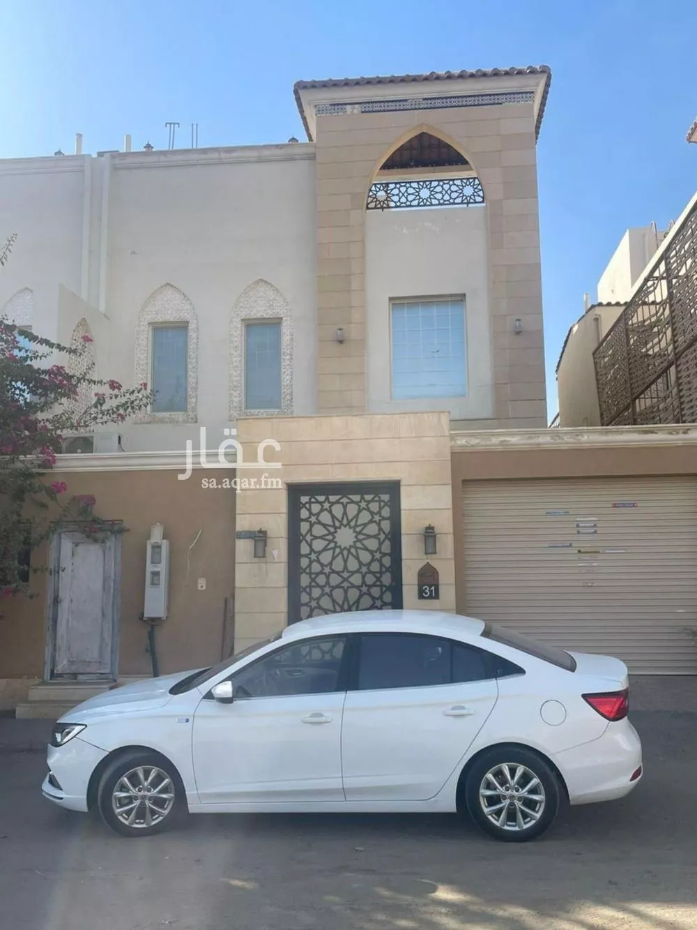 فيلا للبيع في شارع ابي محمد الجيلي, حي الصواري, مدينة جدة, منطقة مكة المكرمة 1 صورة