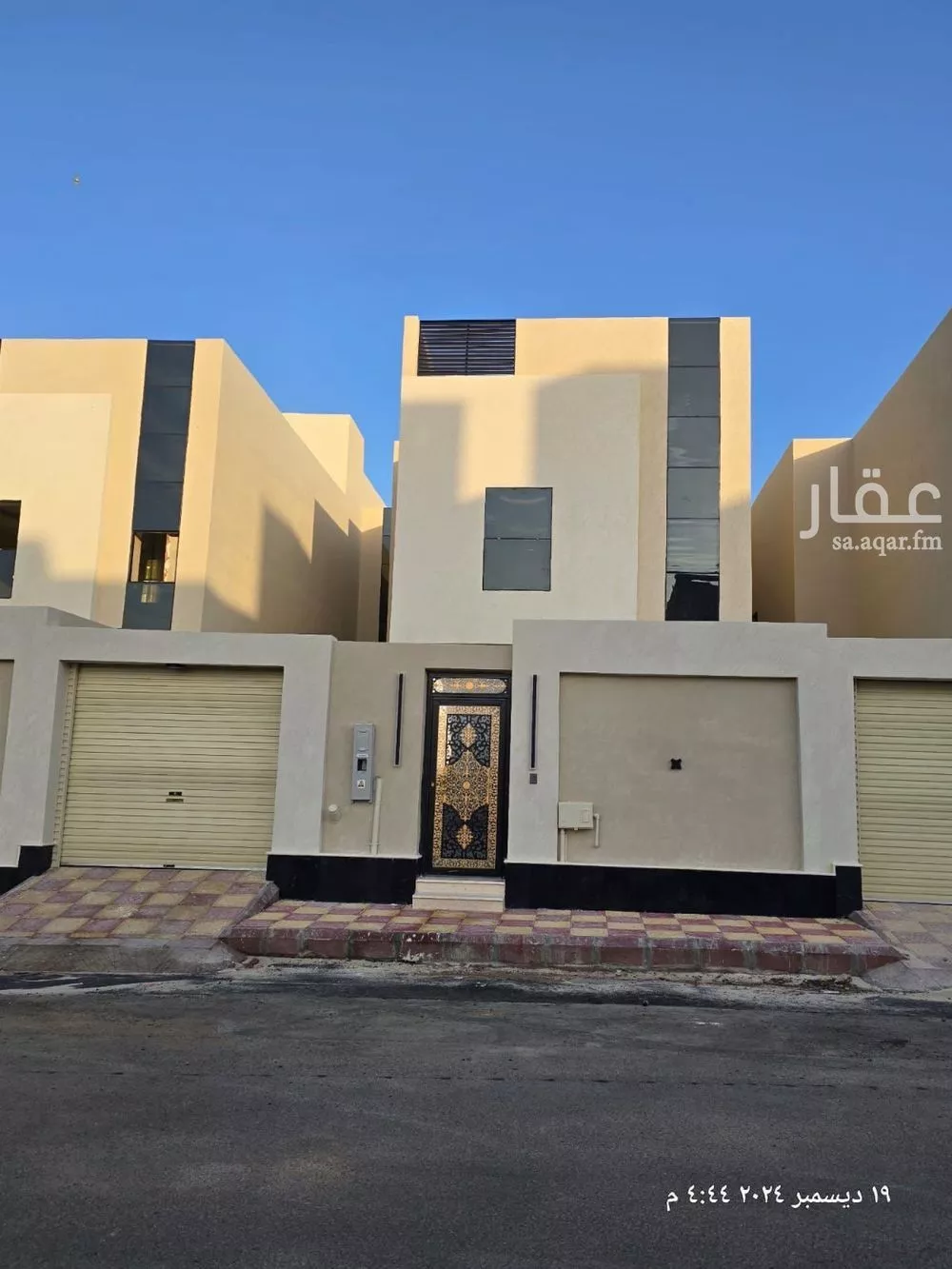فيلا للبيع في شارع اياس بن قتادة, حي الاناهي, مدينة المدينه المنوره, منطقة المدينة المنورة 1 صورة