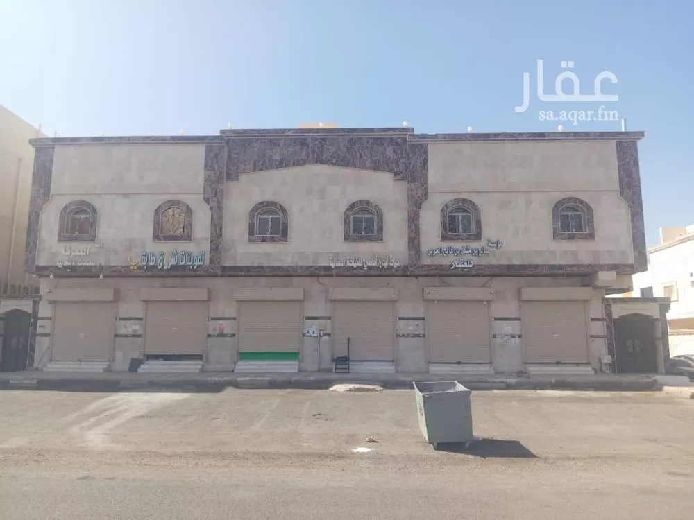 عمارة للبيع في شارع اسماعيل بن القعقاع بن عبدالله, حي الملك فهد, مدينة المدينه المنوره, منطقة المدينة المنورة 1 صورة