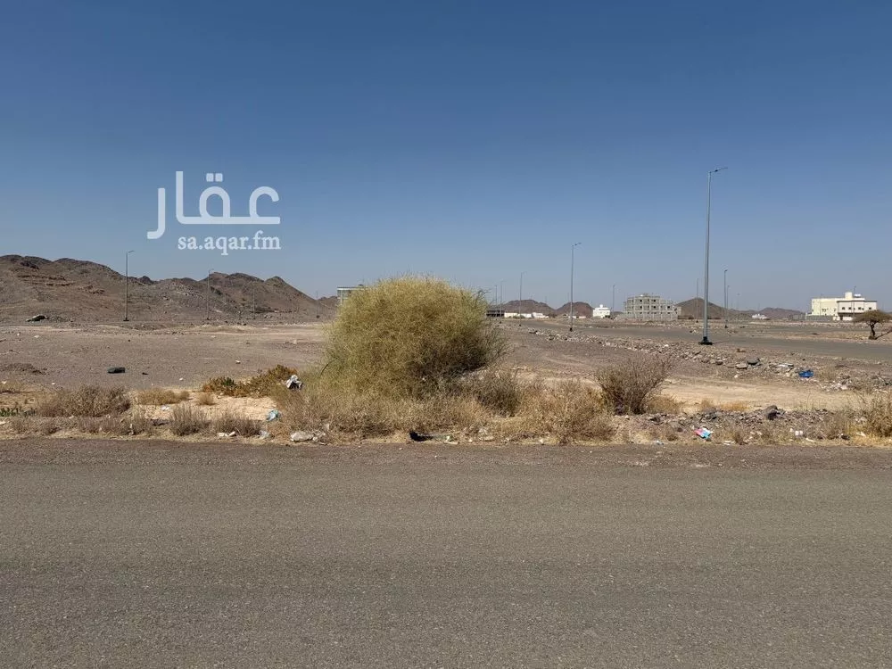 أرض للبيع في شارع سعيد بن محمد المكناسي, حي أبو مرخة, مدينة المدينة المنورة, منطقة المدينة المنورة 1 صورة