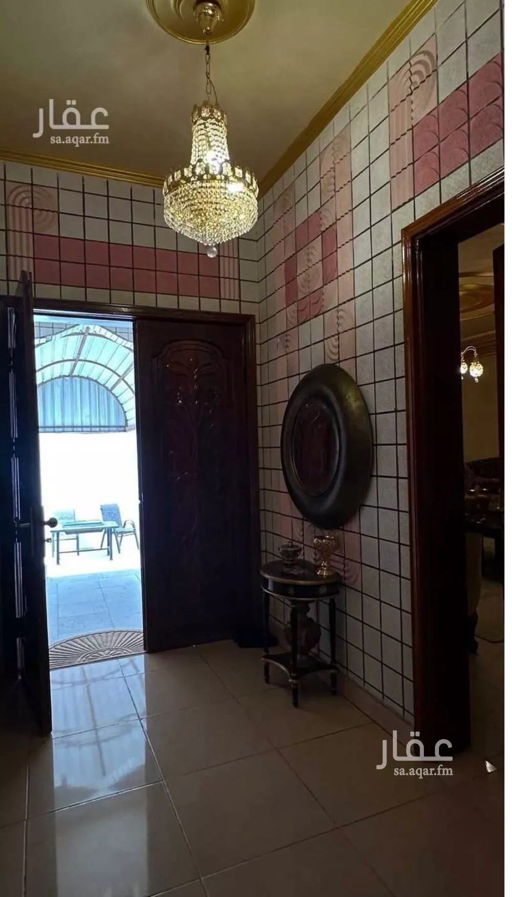 فيلا للبيع في شارع ابن شاهين, حي الدفاع, مدينة المدينة المنورة, منطقة المدينة المنورة 1 صورة