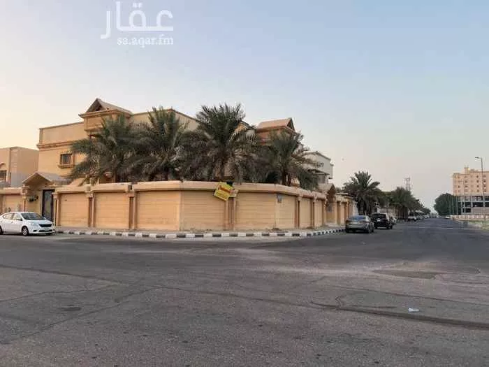 فيلا للبيع في شارع فخر الدين المحاسب ، حي الشاطئ الغربي ، الدمام ، الدمام 1 صورة