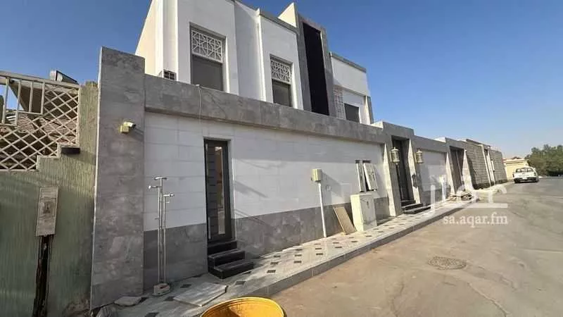 فيلا للبيع في شارع أبي القاسم الشريف, حي الحمراء, مدينة الرياض, منطقة الرياض 1 صورة