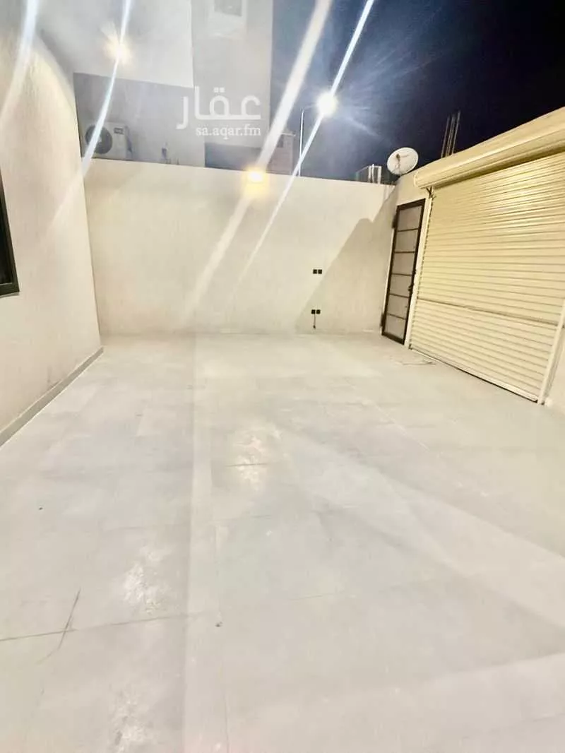 شقة للبيع في شارع الصحوة, حي اليرموك, مدينة تبوك, منطقة تبوك 1 صورة