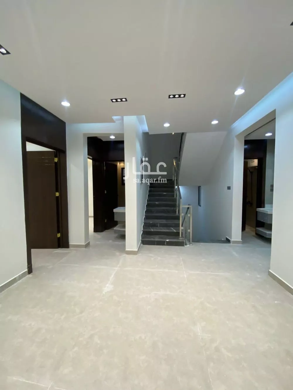 فيلا للبيع في شارع سيار بن وردان, حي العريجاء الأوسط, مدينة الرياض, منطقة الرياض 1 صورة