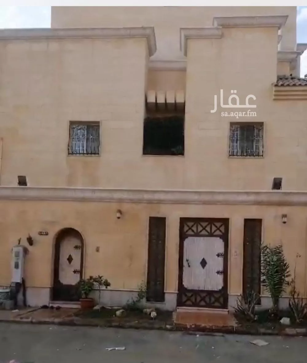 فيلا للبيع في شارع أبو الطيب القروى, حي الفلاح, مدينة جدة, منطقة مكة المكرمة 1 صورة