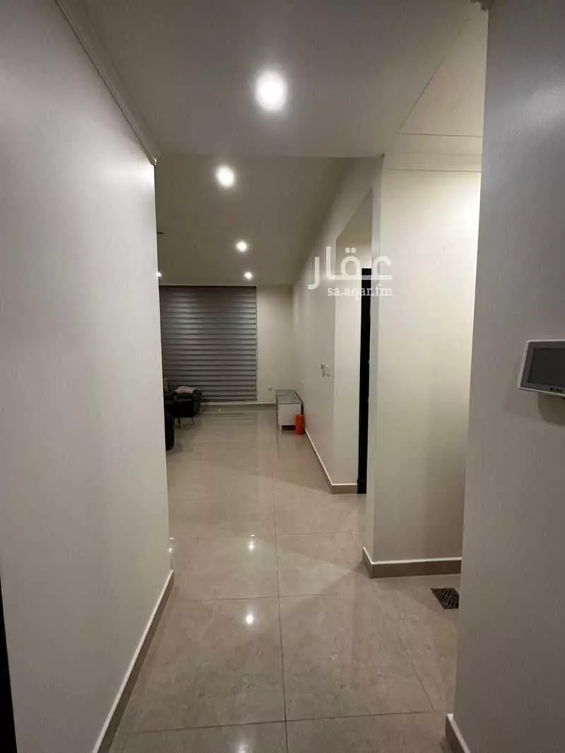 شقة للبيع في شارع الملك سعود ابن عبدالعزيز سعود, حي الدوحة الجنوبية, مدينة الظهران, المنطقة الشرقية 1 صورة