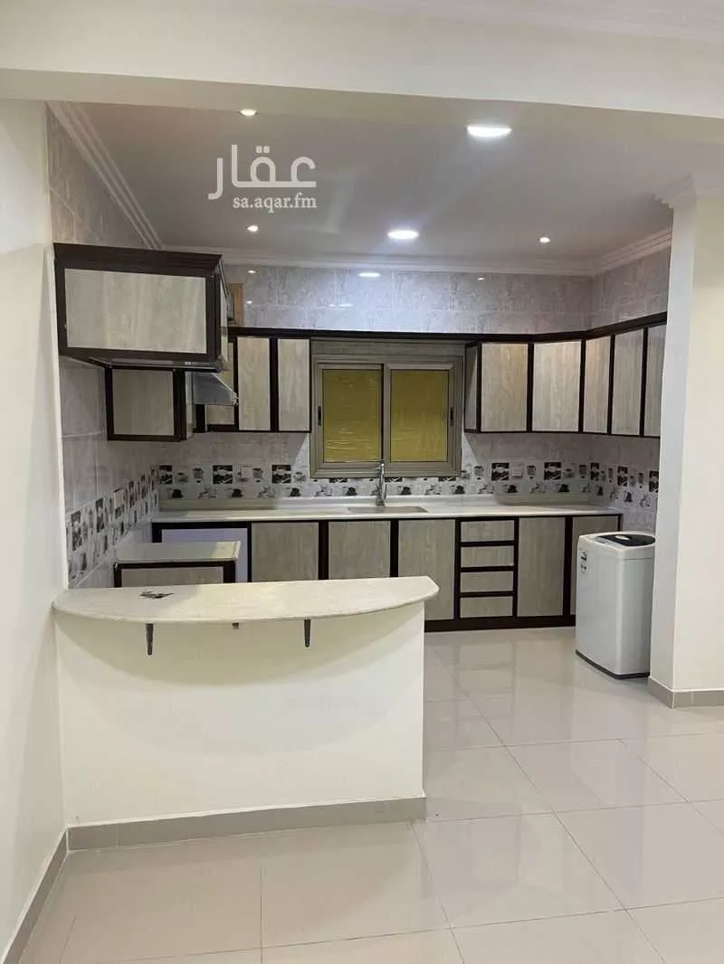عمارة للإيجار في شارع الثقفية, حي الحفيرة, مدينة الاحساء, المنطقة الشرقية 1 صورة