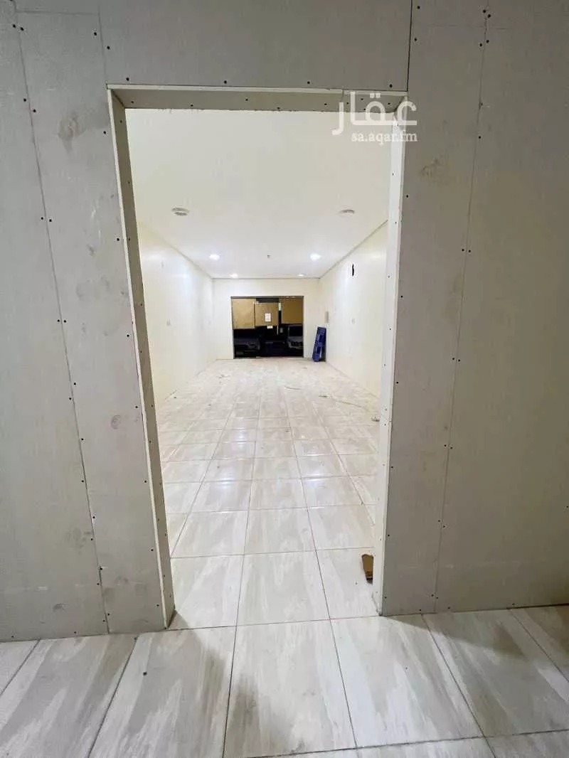 مستودع للإيجار في شارع أبي المنصور الخزرجي ، حي مطار حائل الاقليمي ، حائل ، منطقة حائل 1 صورة