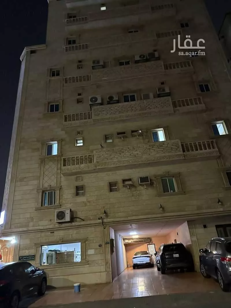 عمارة للبيع في شارع محمد الشيباني ، حي البوادي ، جدة ، جدة 1 صورة