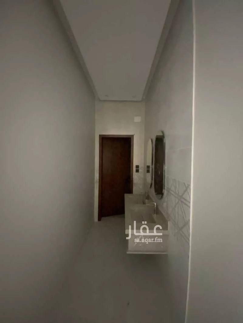 فيلا للبيع في شارع علاء الدين بيبرس, حي الفروسية, مدينة جدة, منطقة مكة المكرمة 1 صورة