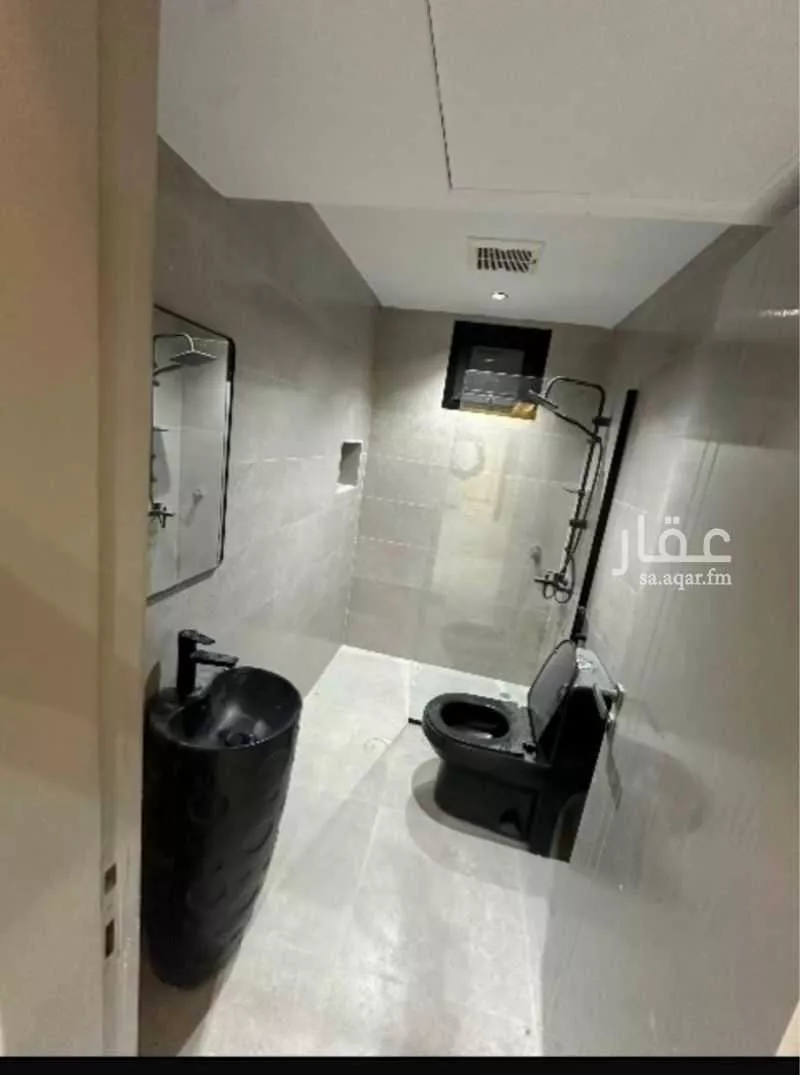 عمارة للإيجار في شارع ابي بكر الصديق الفرعي, حي الوادي, مدينة الرياض, منطقة الرياض 1 صورة