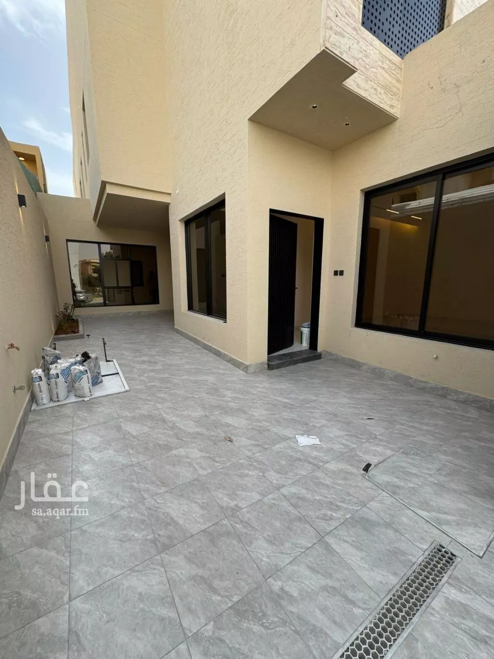 فيلا للبيع في شارع الساحة, حي النهضة, مدينة الرياض, منطقة الرياض 1 صورة