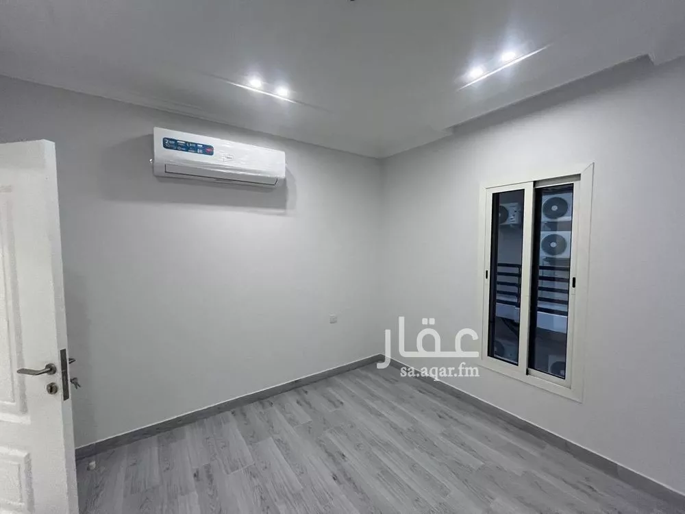 شقة للبيع في شارع ابن خلدون, حي الحمراء, مدينة الدمام, المنطقة الشرقية 1 صورة