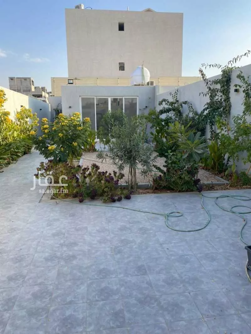 استراحة للبيع في شارع احمد بن الحجاج, حي العارض, مدينة الرياض, منطقة الرياض 1 صورة