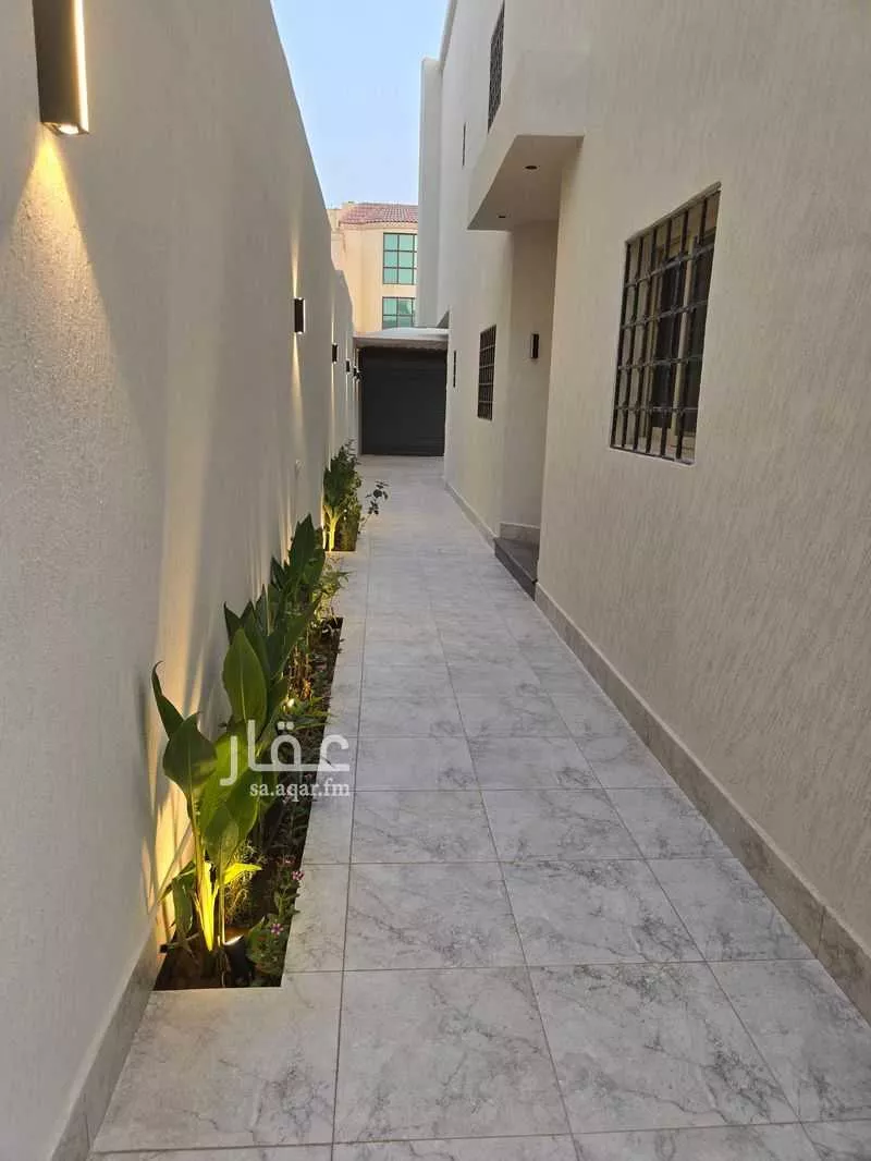 فيلا للإيجار في شارع الحليوة, حي النفل, مدينة الرياض, منطقة الرياض 1 صورة