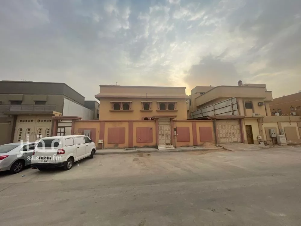 فيلا للبيع في شارع شجاع الكراني, حي عرقة, مدينة الرياض, منطقة الرياض 1 صورة