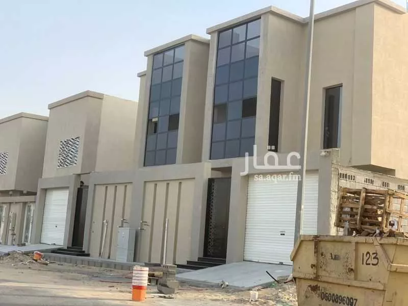 فيلا للبيع في شارع طريف, حي ضاحية الملك فهد, مدينة الدمام, المنطقة الشرقية 1 صورة